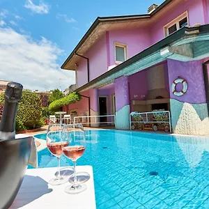 Hotel Lilla