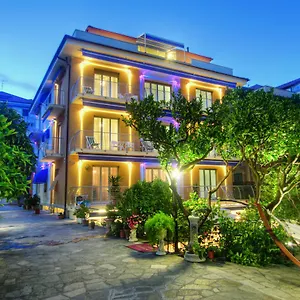 *** Hotel Delibera Italia