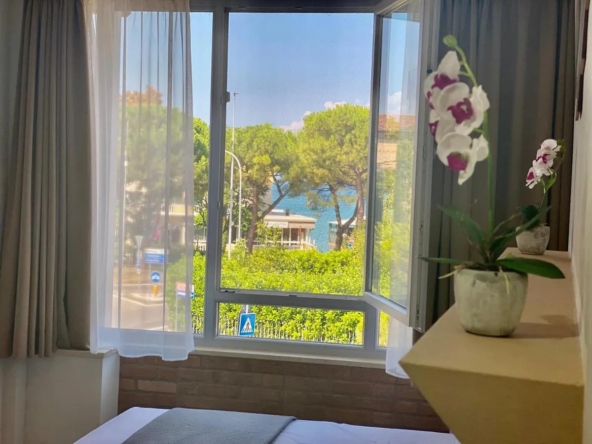 Atico Hotel Desenzano del Garda Italien