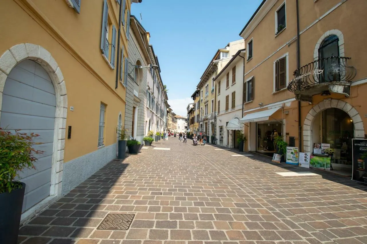 Atico Hotel Desenzano del Garda 3*,